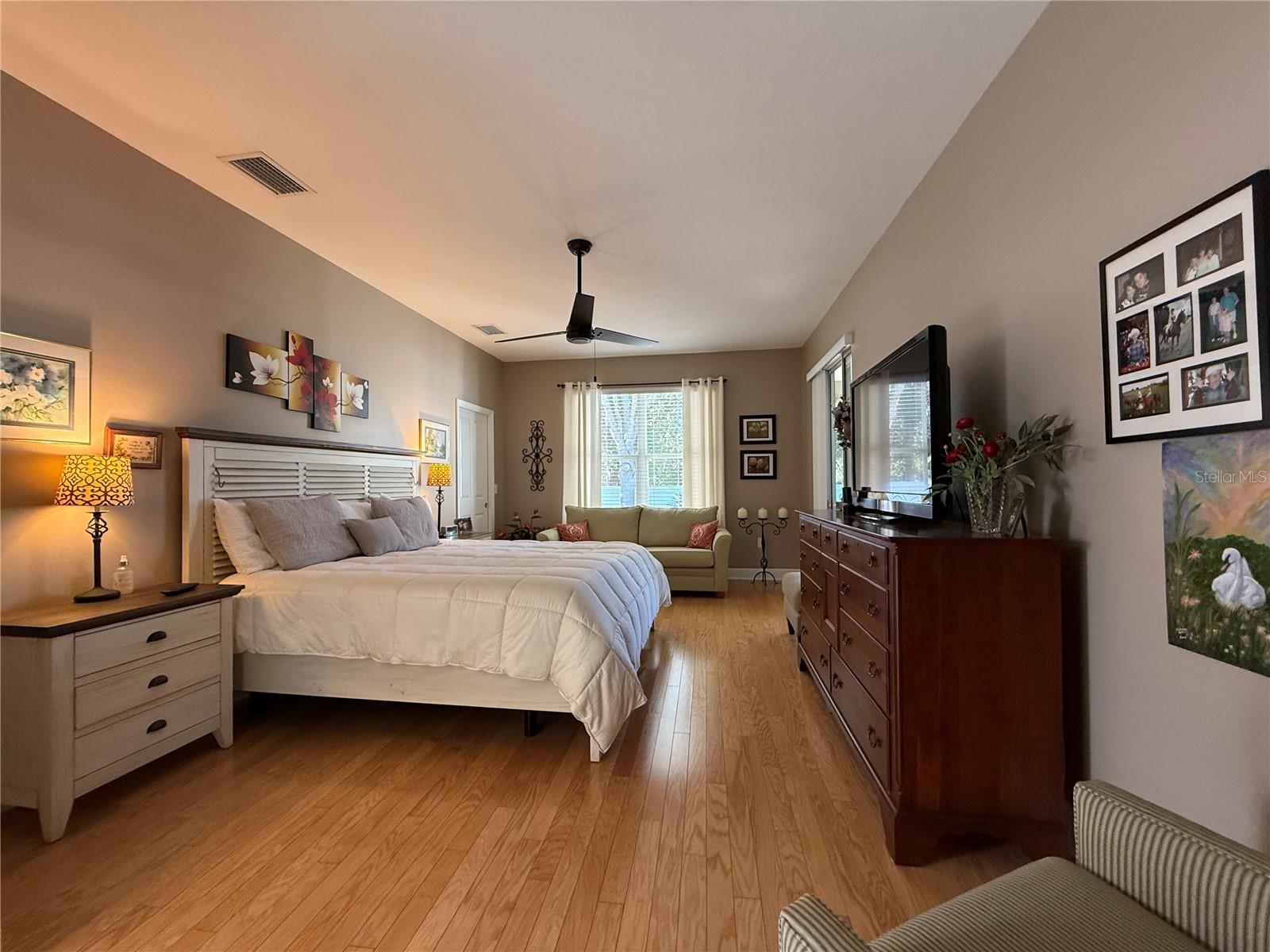 Image 21 of 81 For 16116 15th Court