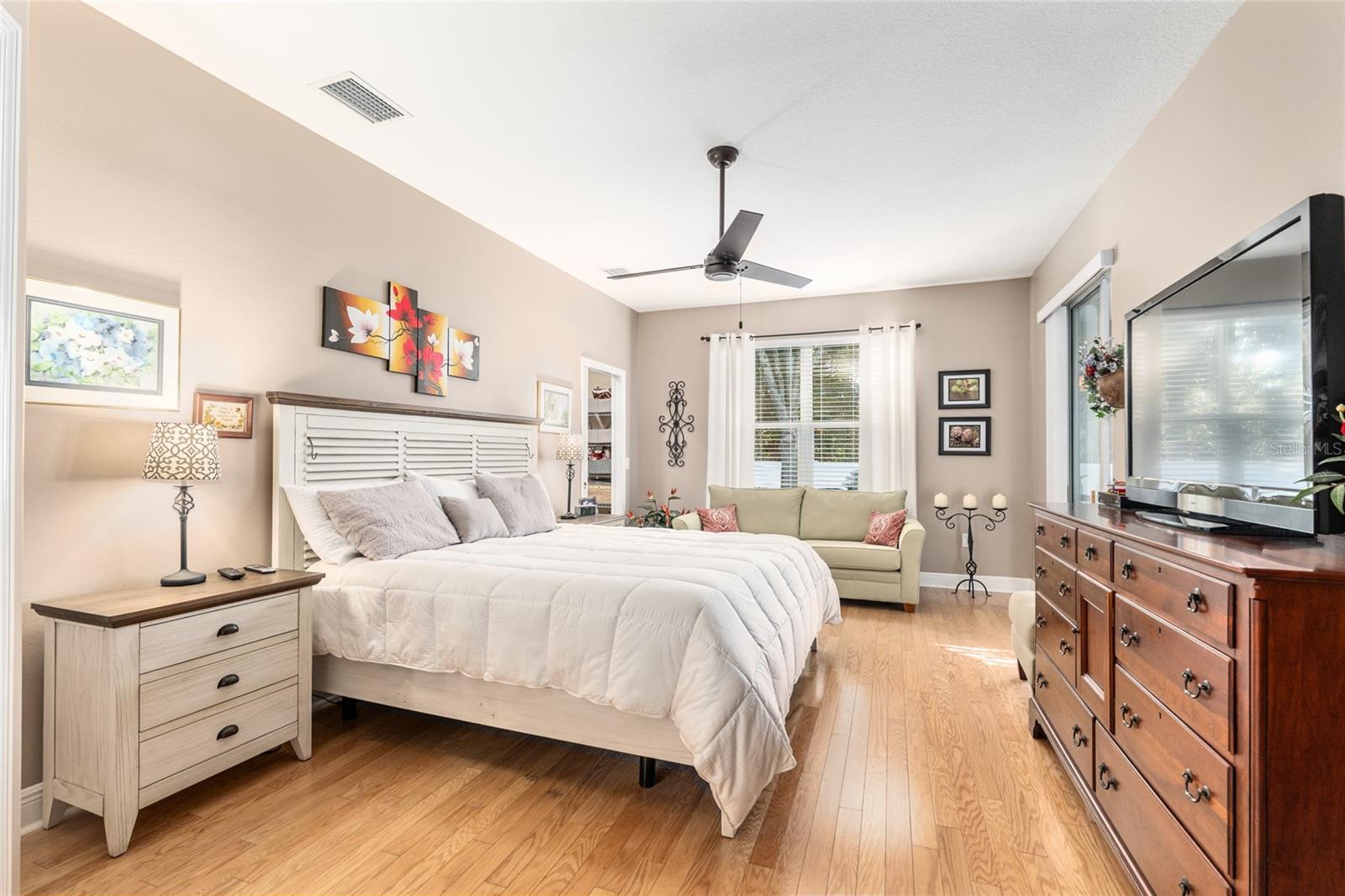 Image 57 of 81 For 16116 15th Court