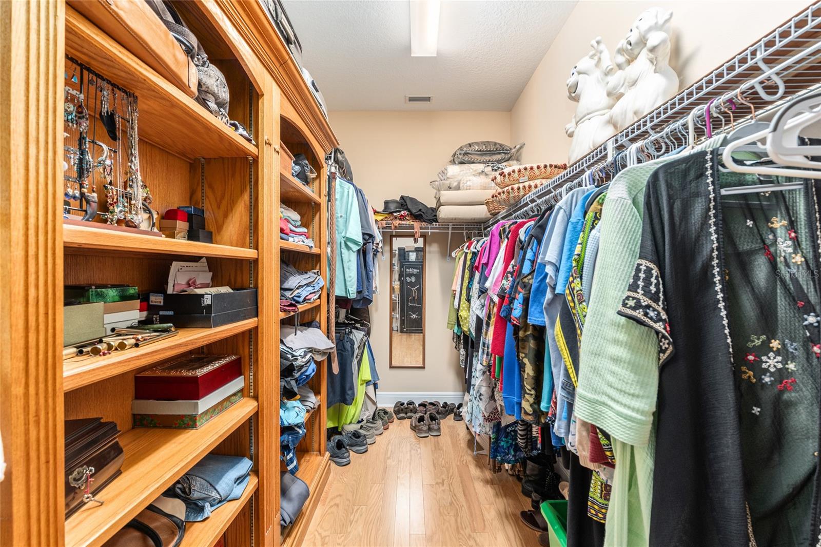 Image 64 of 81 For 16116 15th Court