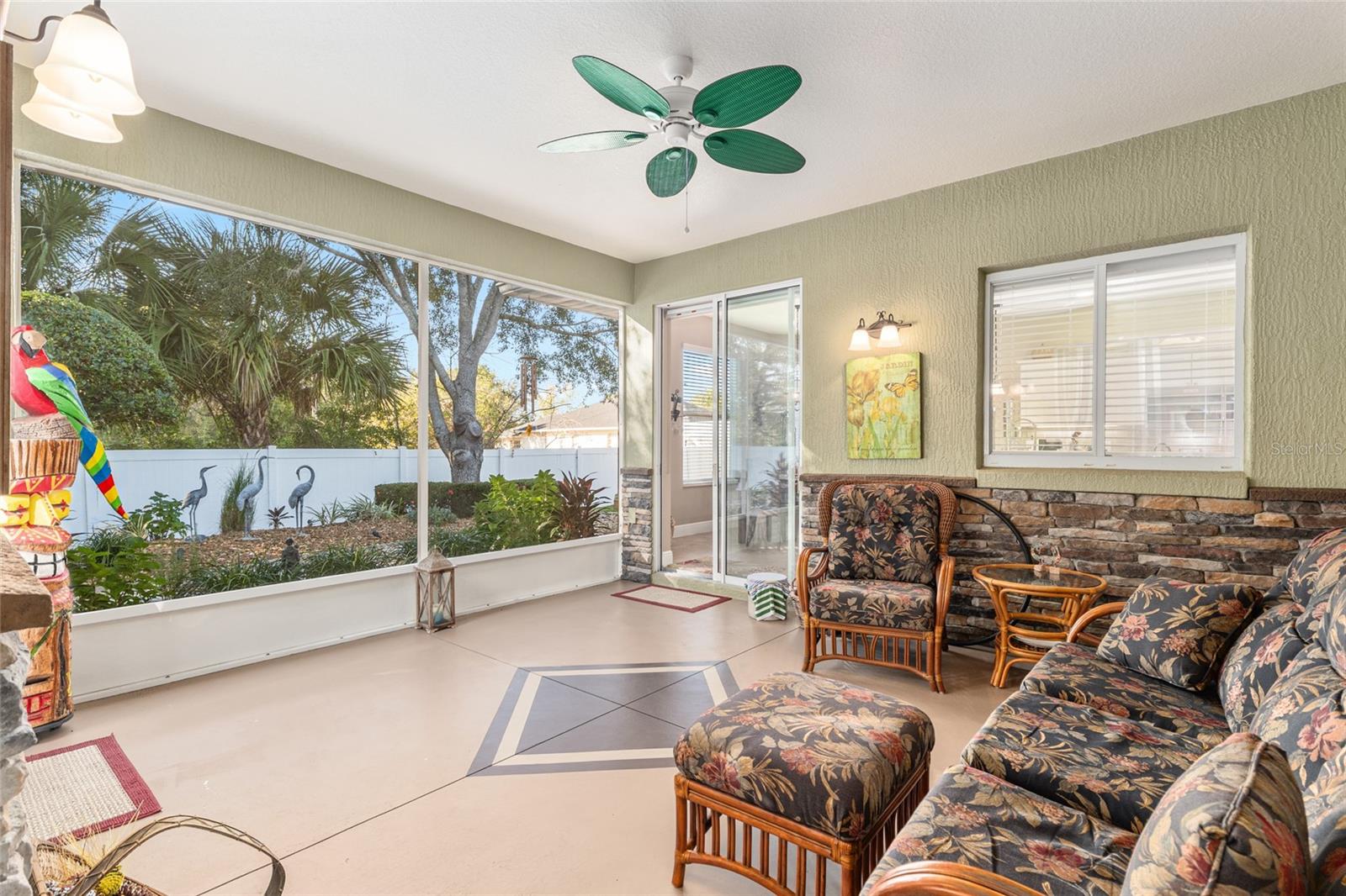 Image 76 of 81 For 16116 15th Court