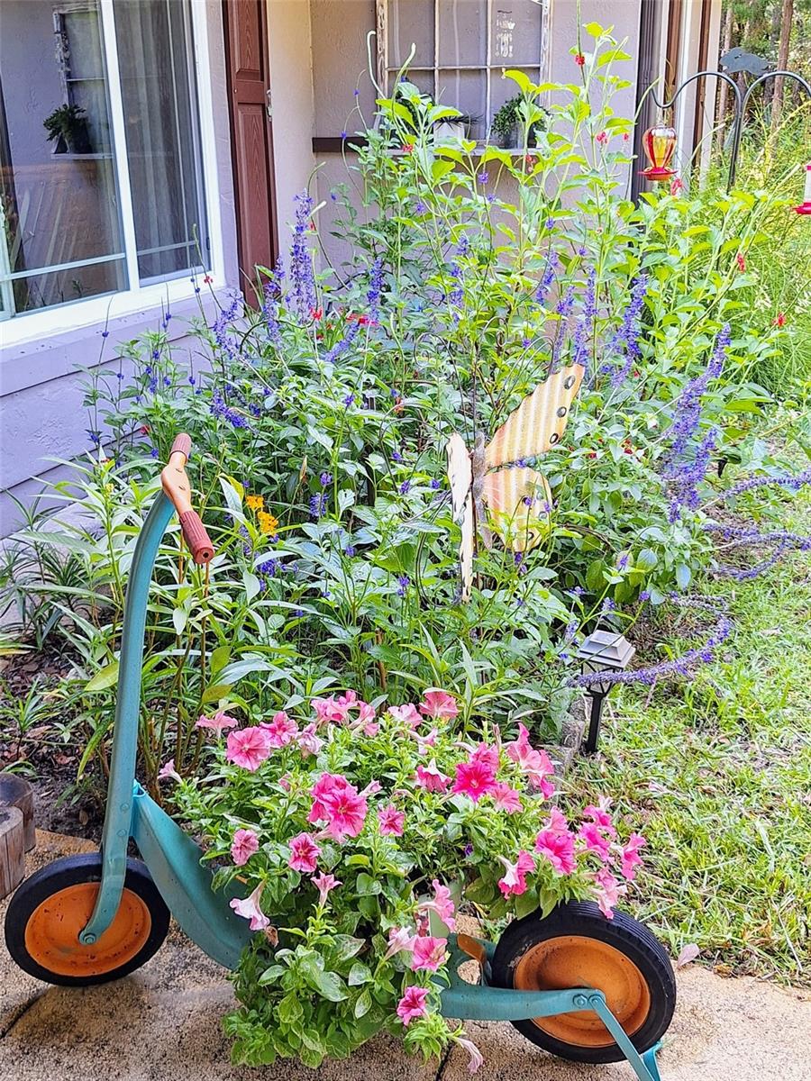 Image 42 of 50 For 21661 102nd Street Road