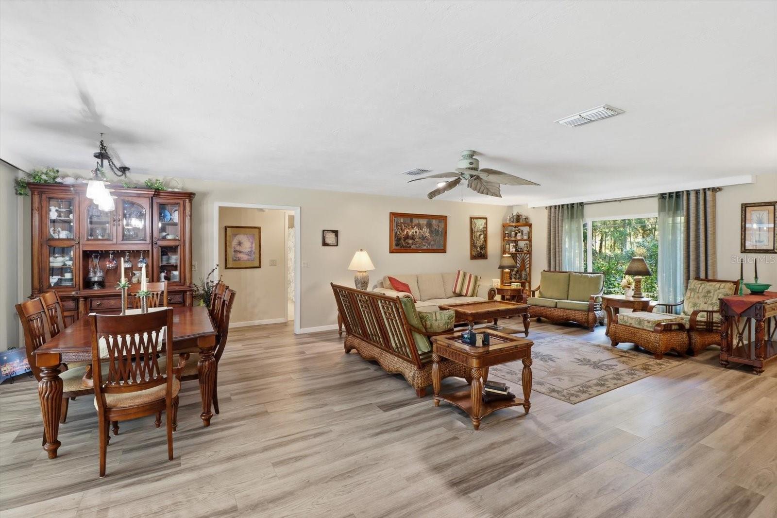 Image 5 of 50 For 21661 102nd Street Road