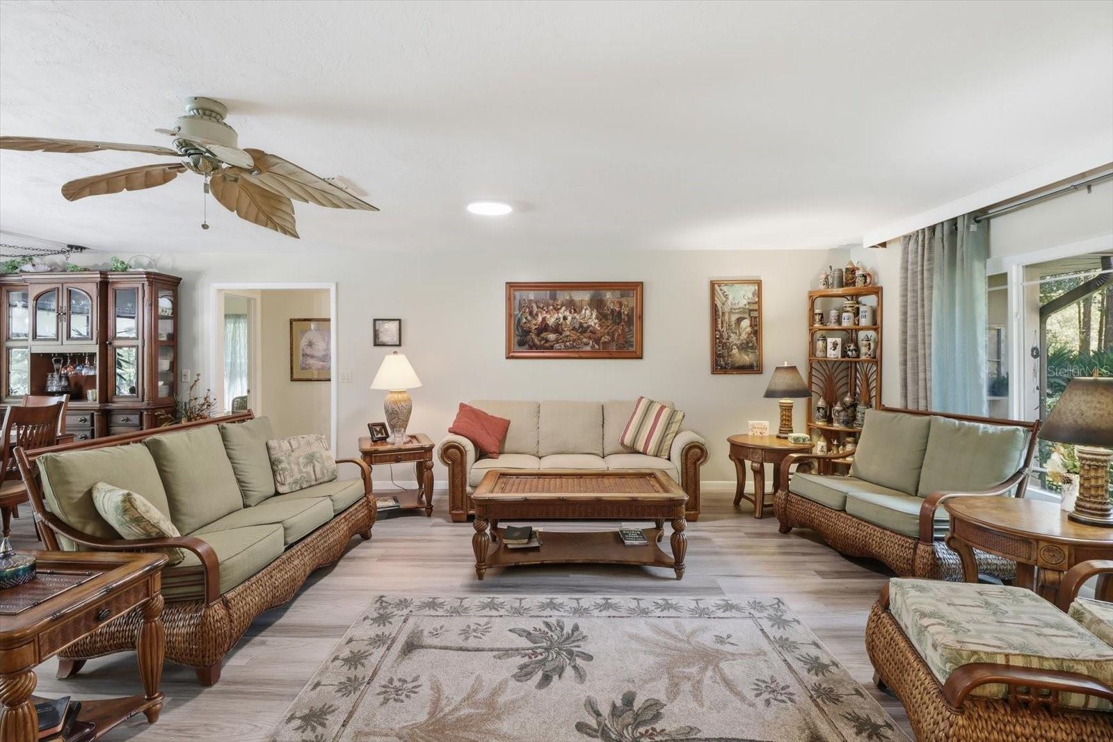 Image 7 of 50 For 21661 102nd Street Road