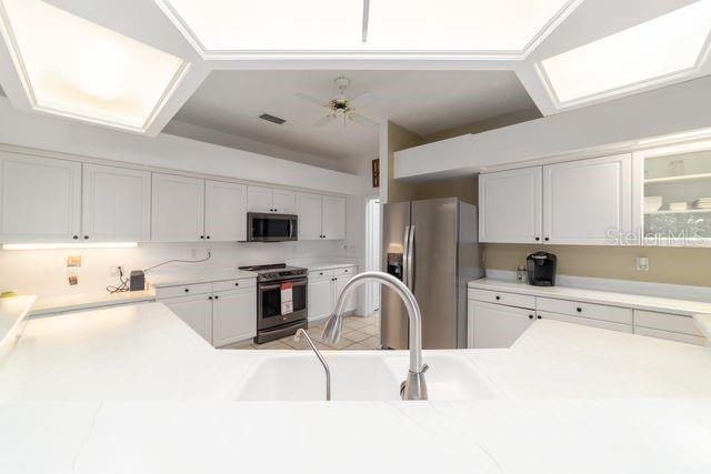 Image 13 of 41 For 4893 4th Circle