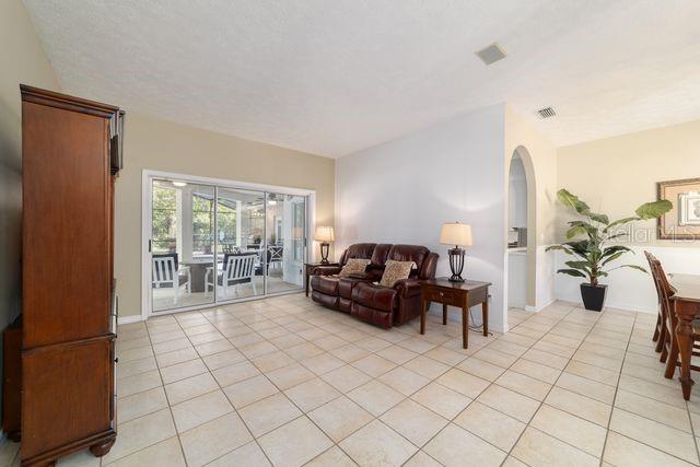 Image 6 of 41 For 4893 4th Circle