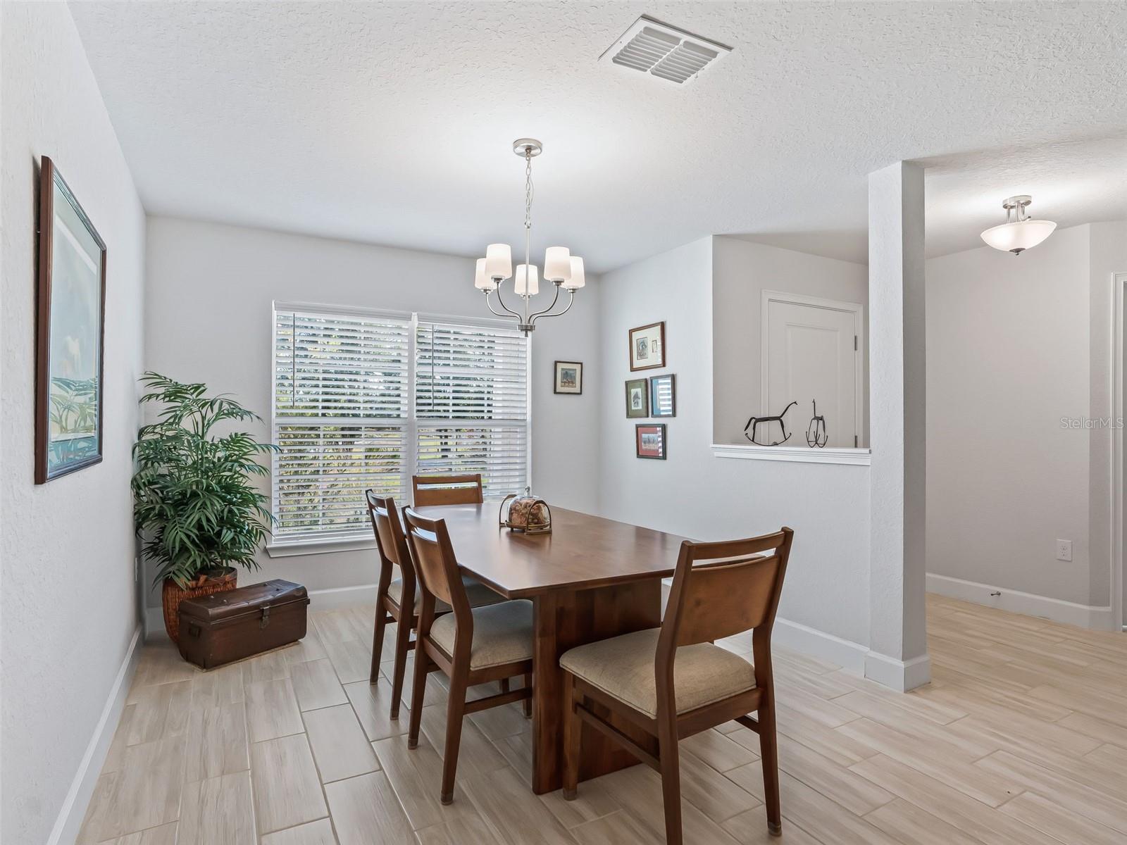 Image 18 of 44 For 40 113th Circle