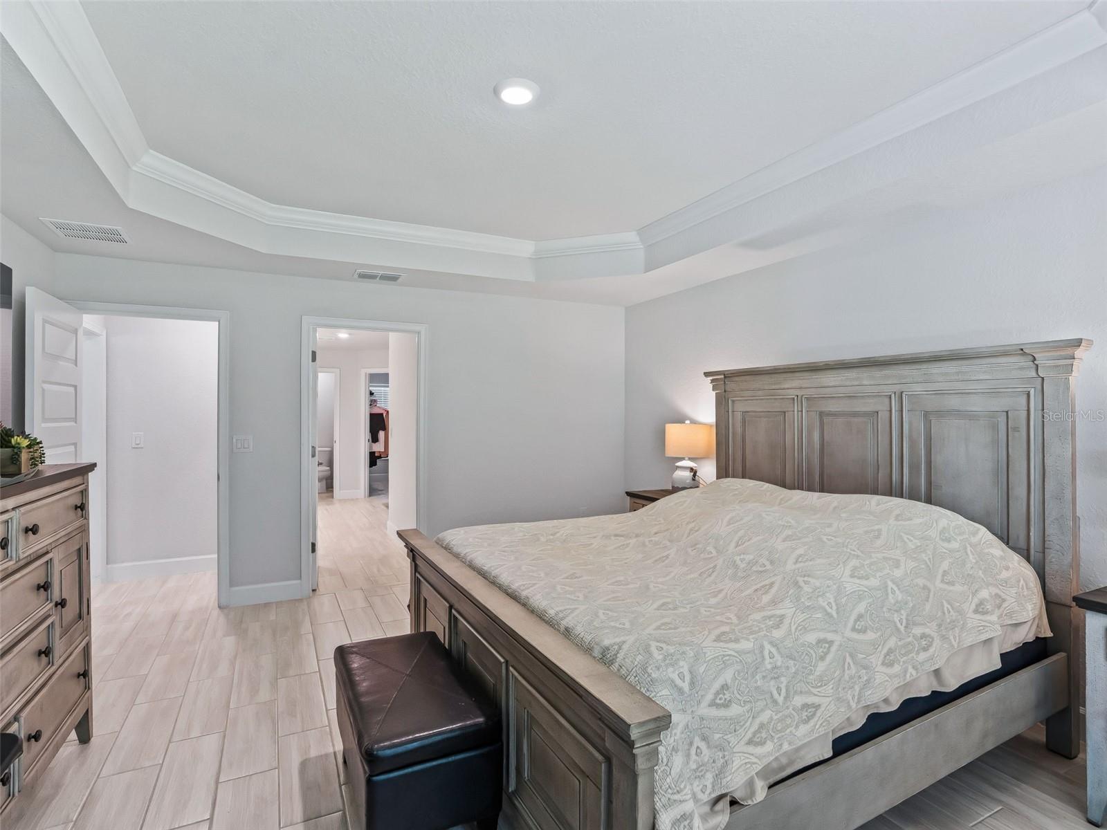 Image 21 of 44 For 40 113th Circle