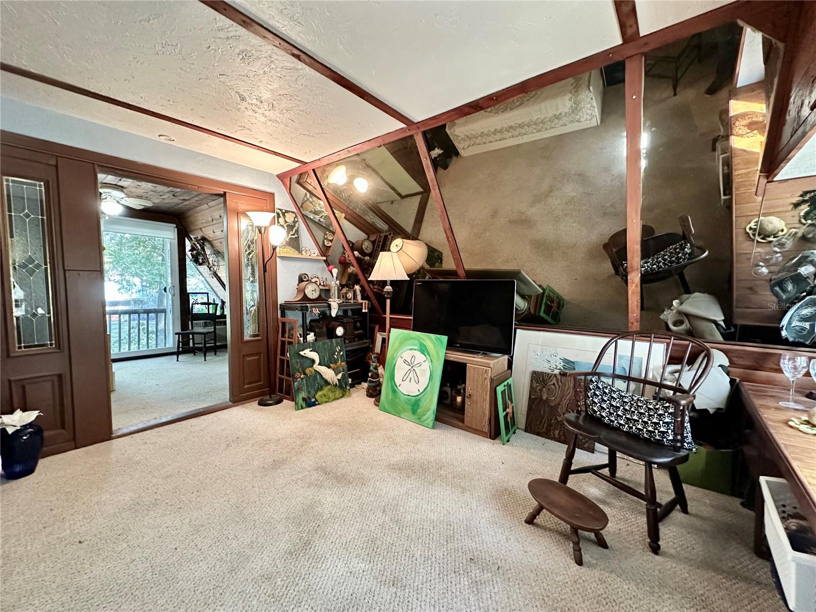 Image 19 of 51 For 9240 Carolina Way