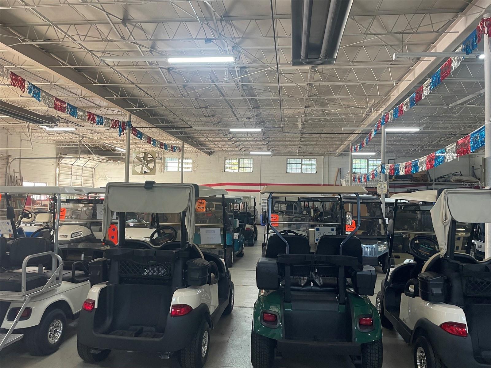 Image 4 of 9 For 4450 Pine Avenue