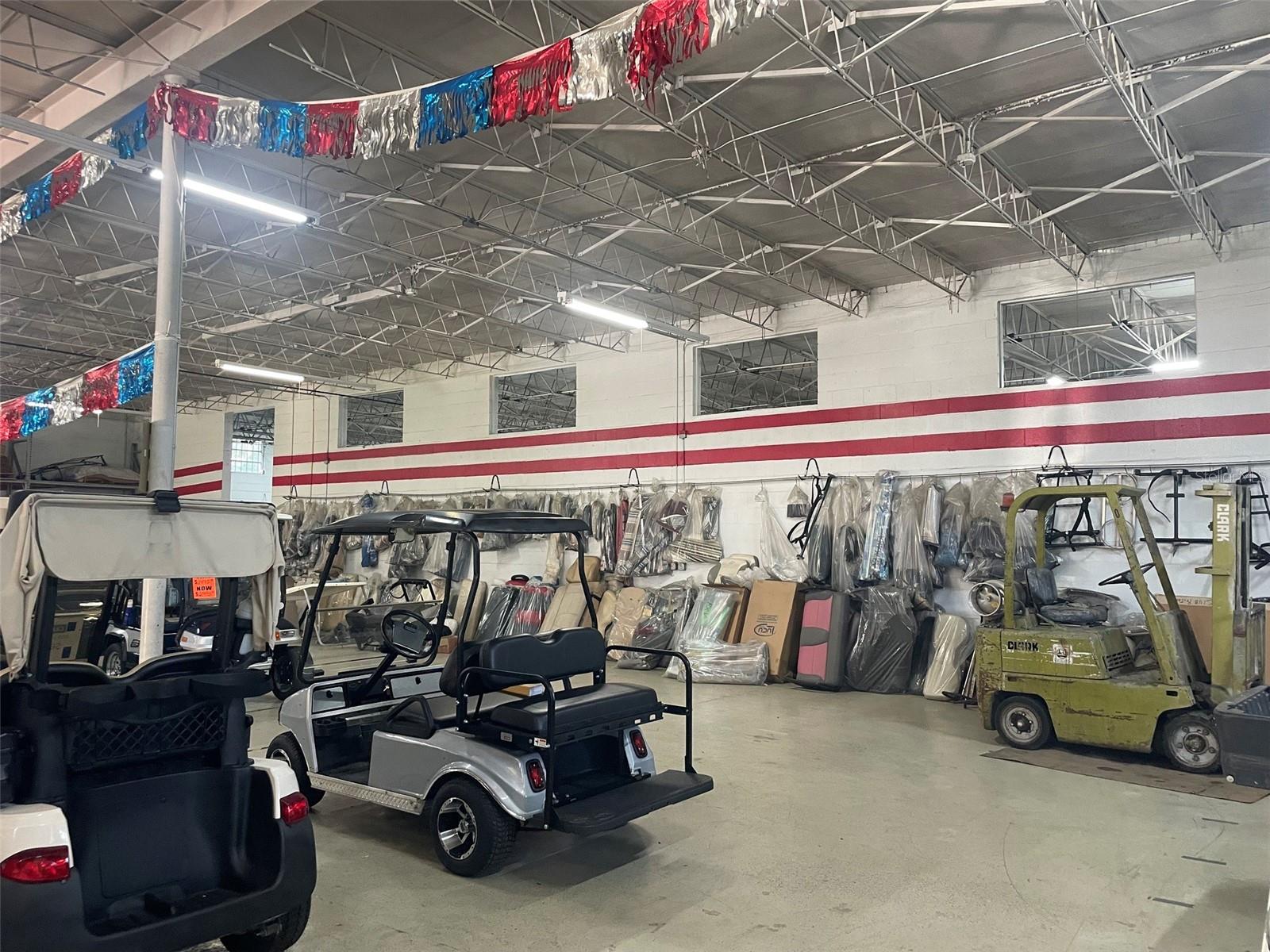 Image 5 of 9 For 4450 Pine Avenue