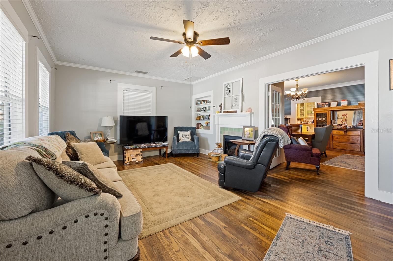 Image 11 of 42 For 429 1st Avenue