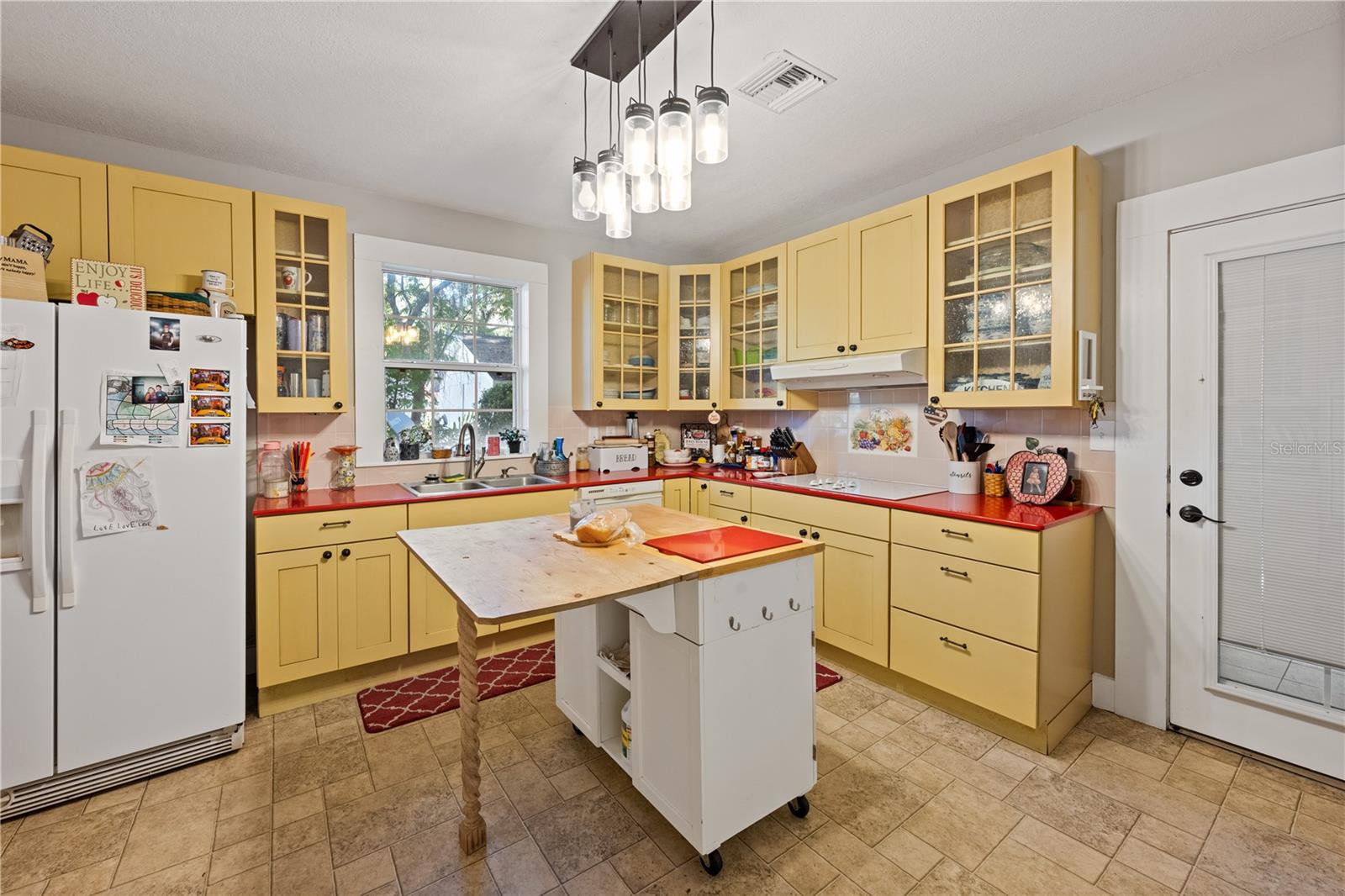 Image 18 of 42 For 429 1st Avenue