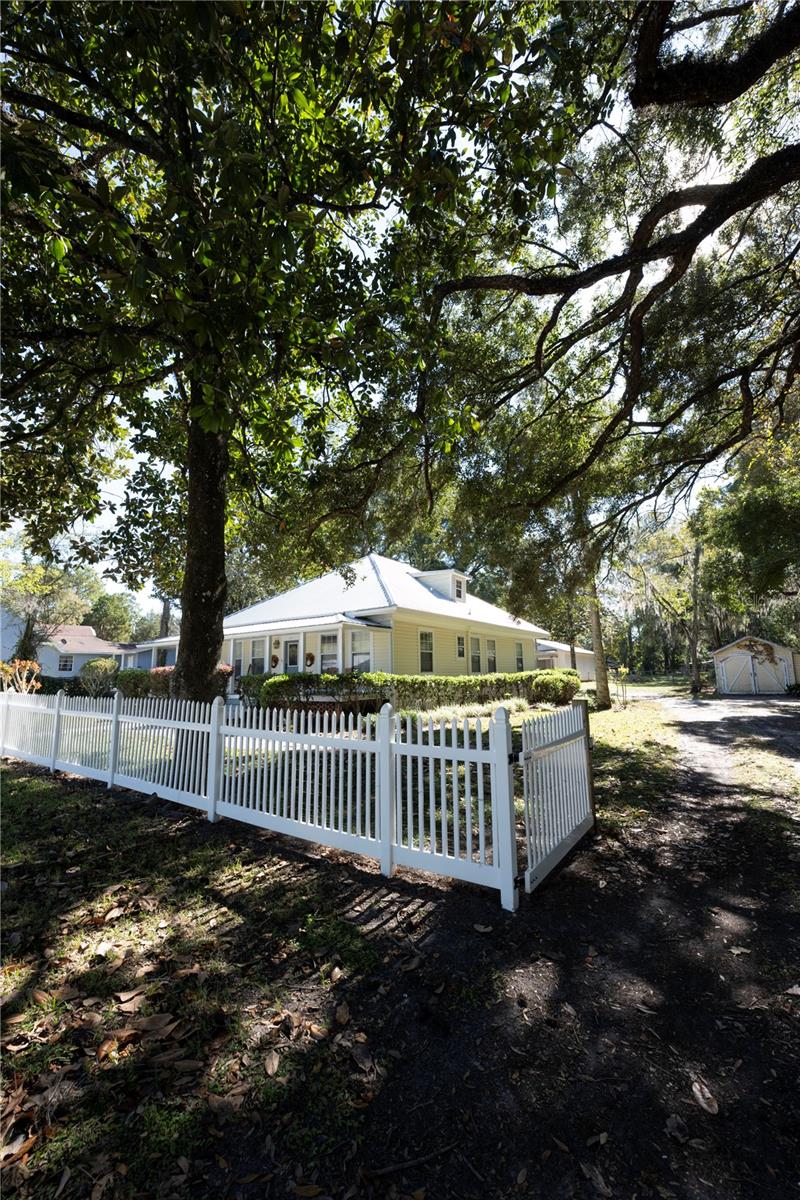 Image 42 of 42 For 429 1st Avenue