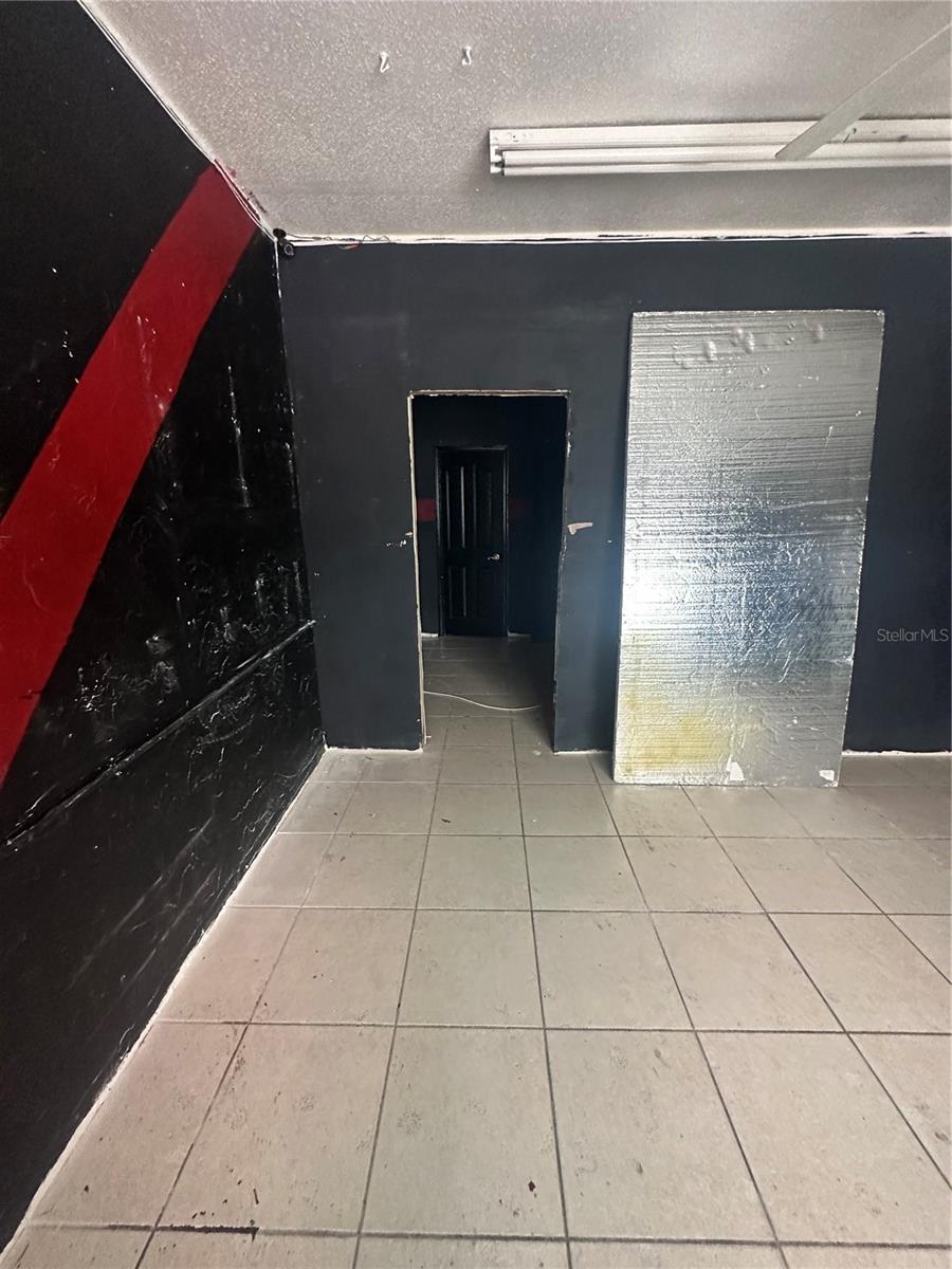 Image 3 of 4 For 2068 Silver Springs Boulevard