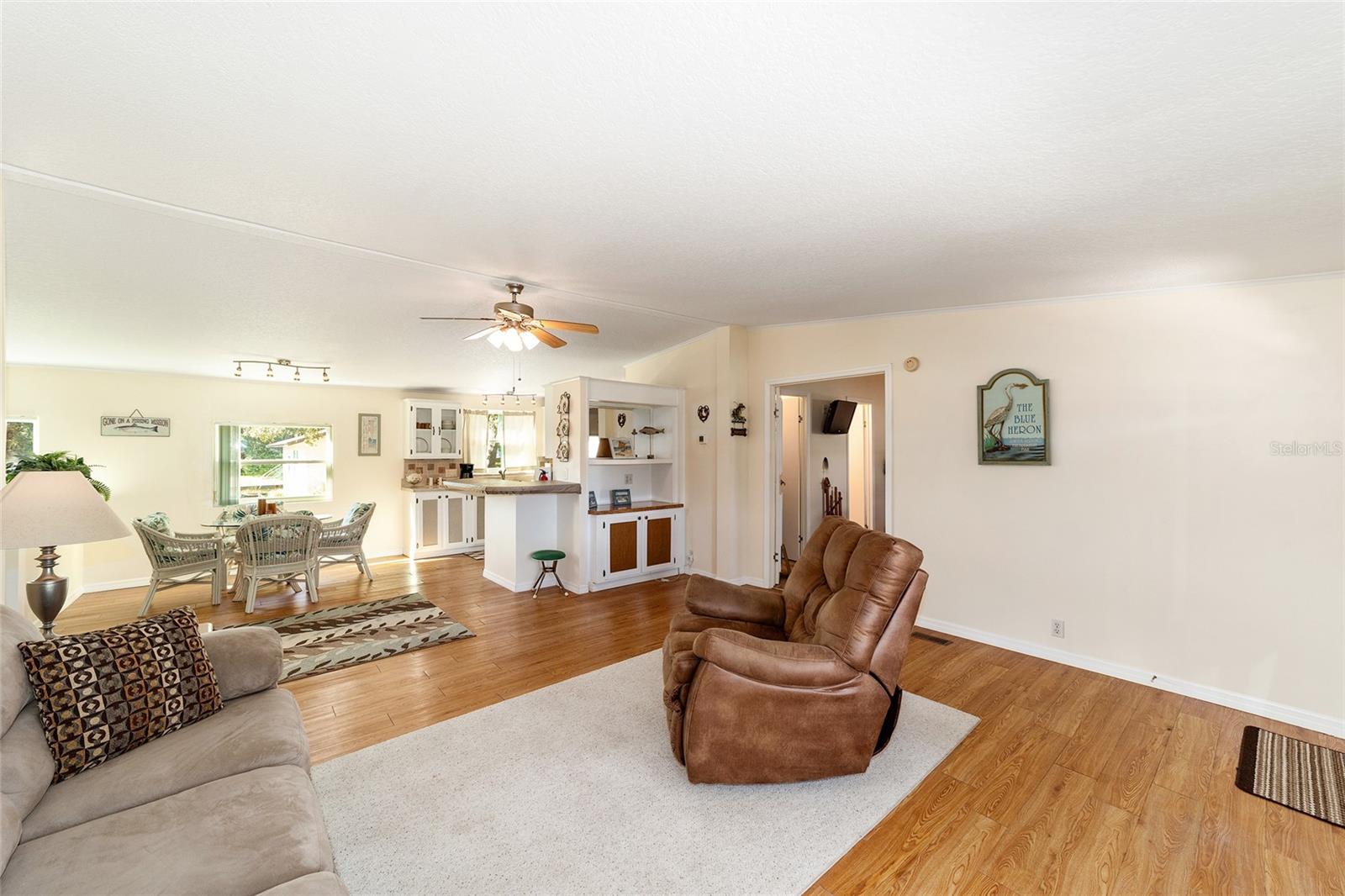 Image 16 of 57 For 2008 Retreat Drive