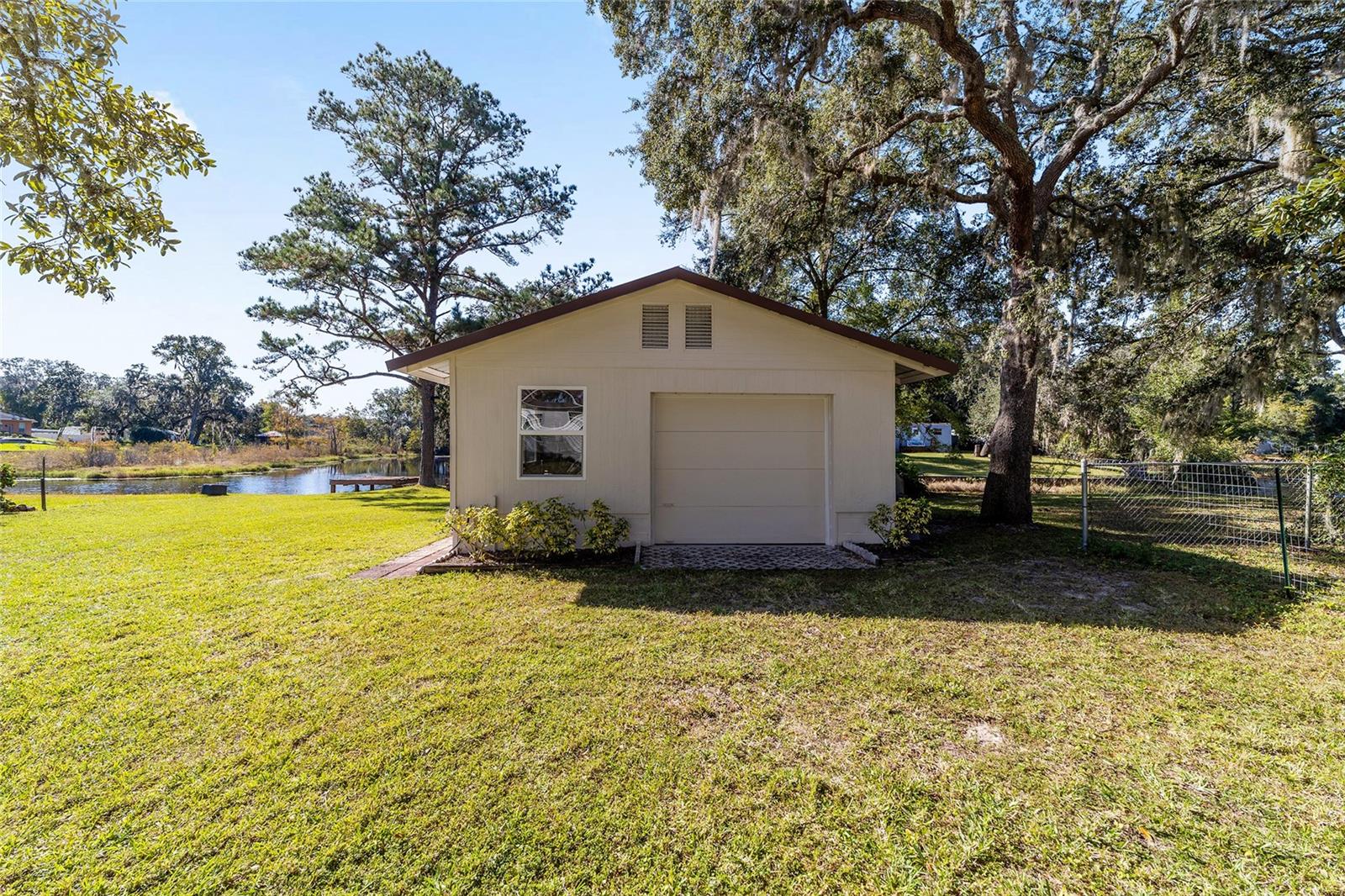 Image 45 of 57 For 2008 Retreat Drive