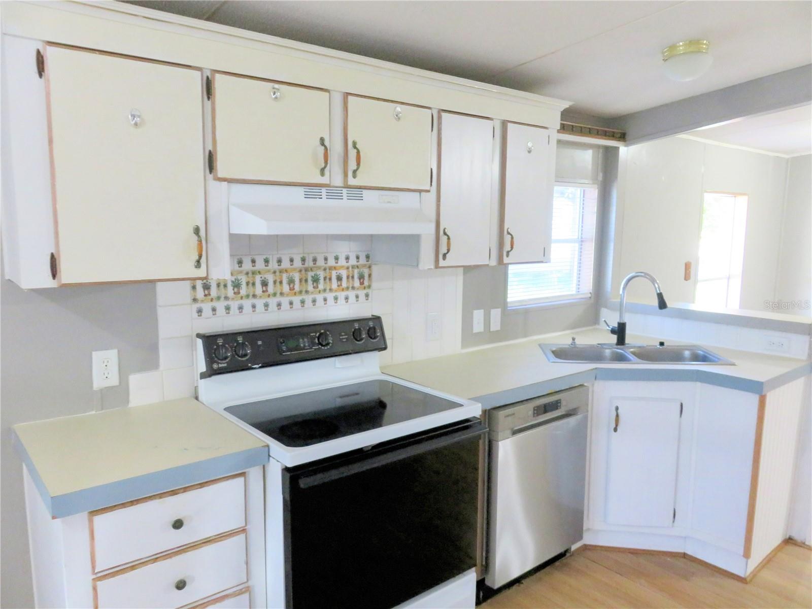 Image 15 of 53 For 14314 58th Court