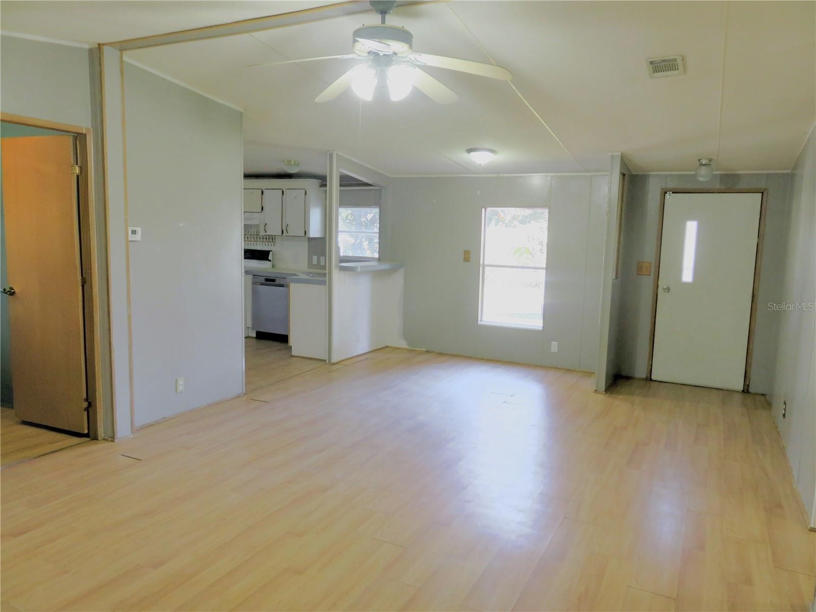 Image 24 of 53 For 14314 58th Court