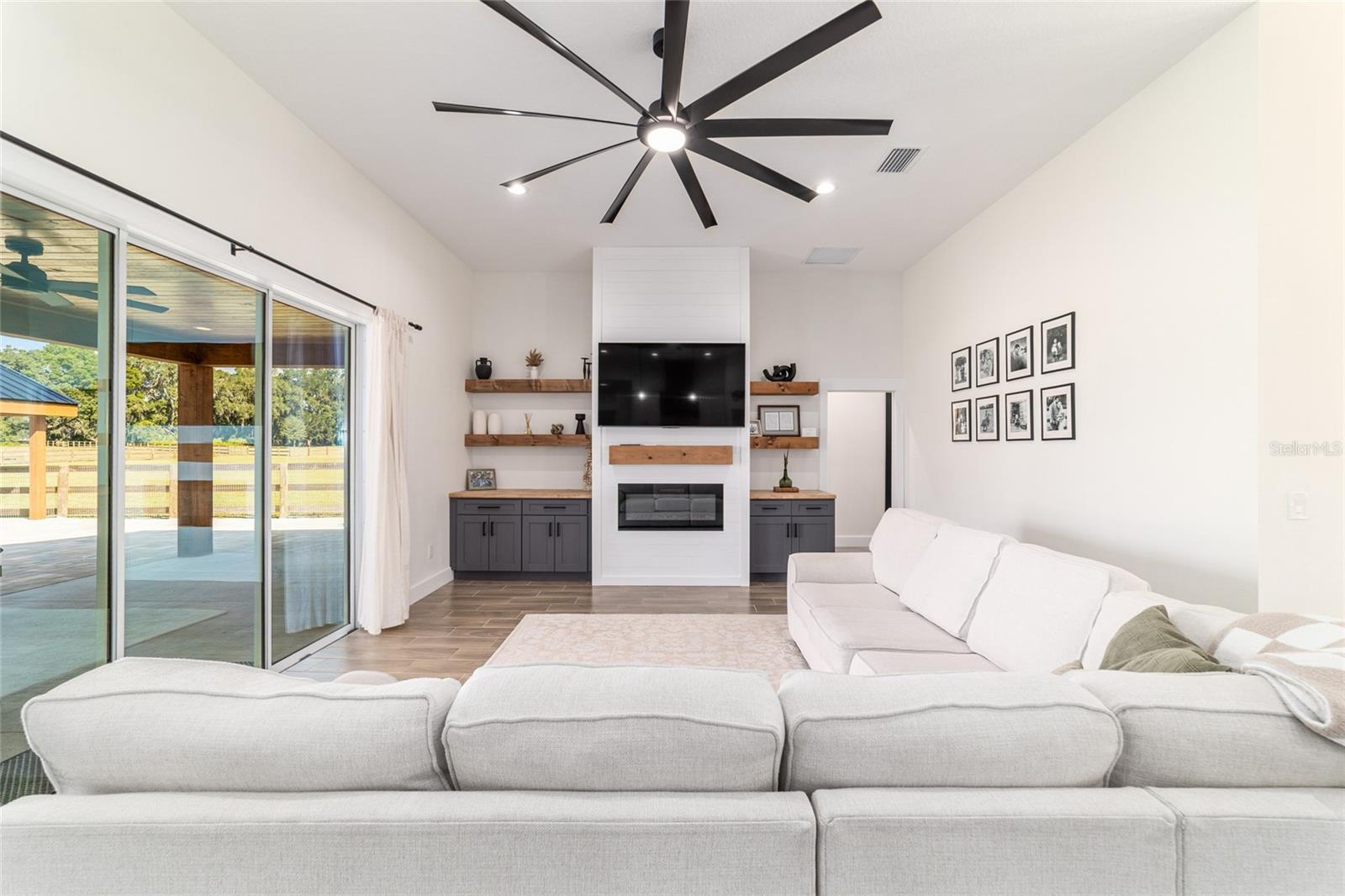 Image 11 of 96 For 4845 111th Lane Road