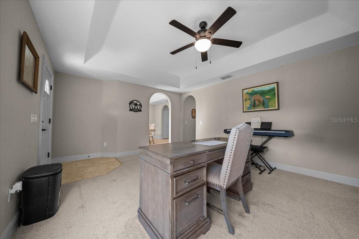 Image 23 of 68 For 171 Oak Circle