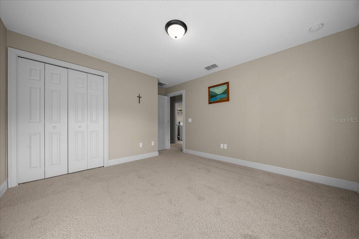 Image 40 of 68 For 171 Oak Circle