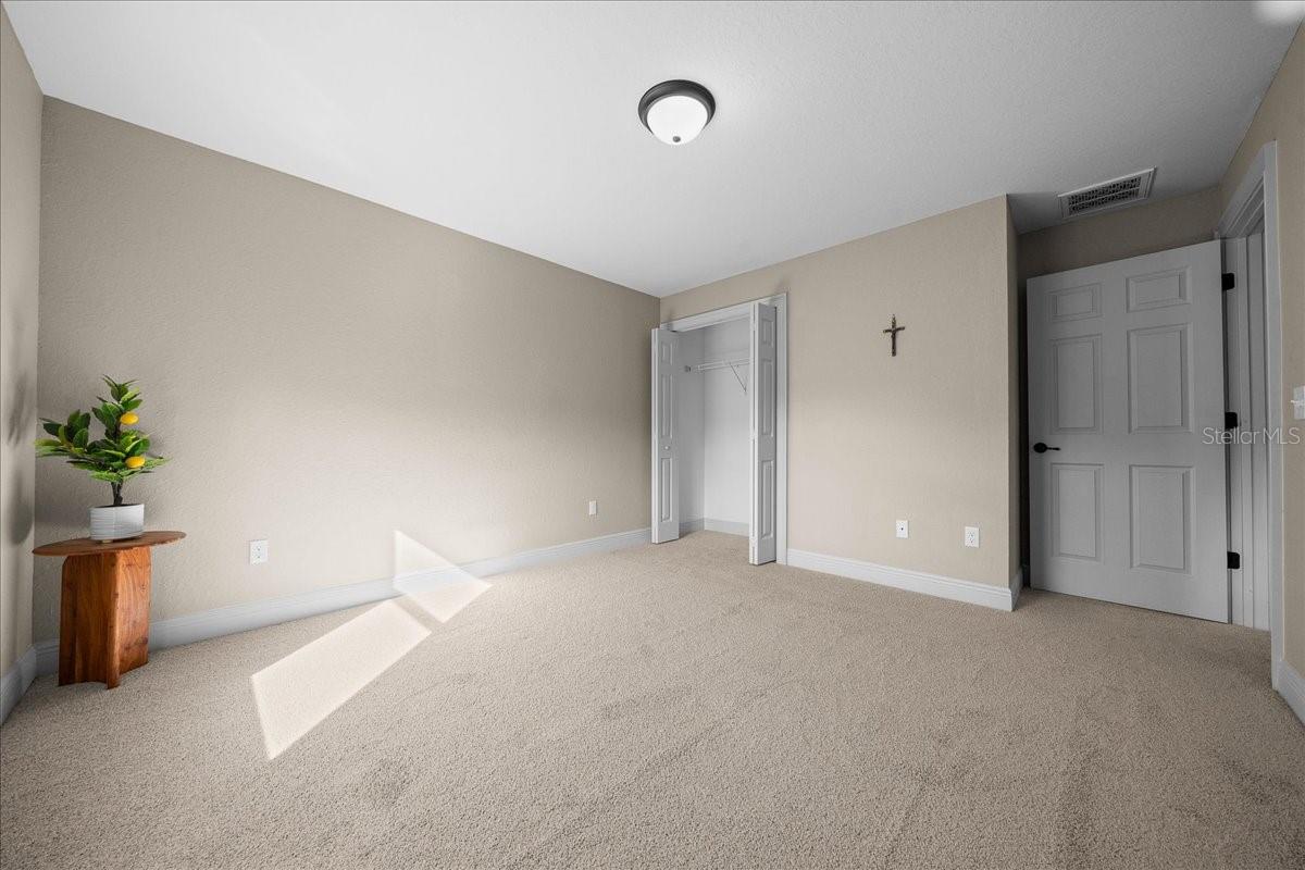 Image 41 of 68 For 171 Oak Circle