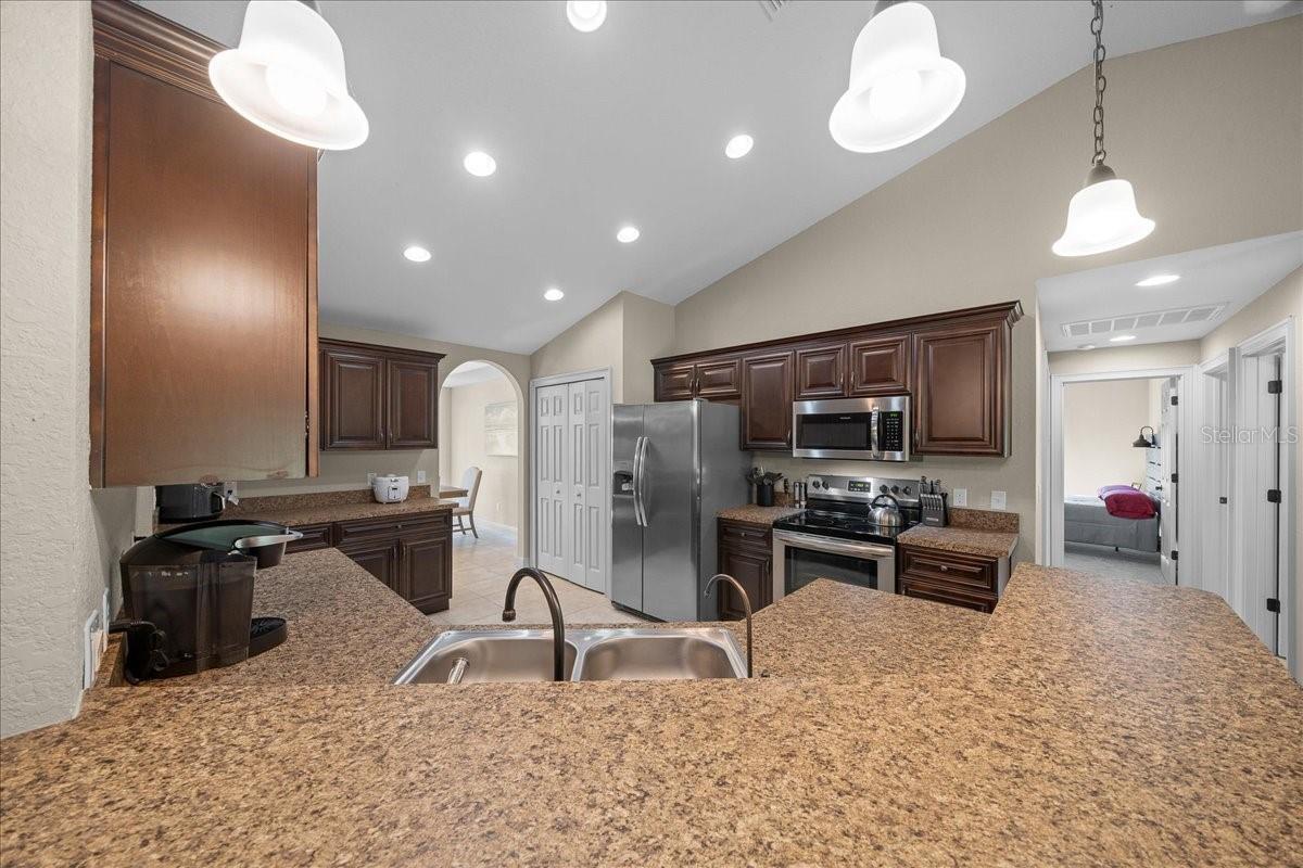 Image 56 of 68 For 171 Oak Circle