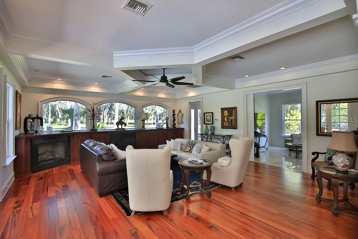 Image 15 of 63 For 1401 91st Place