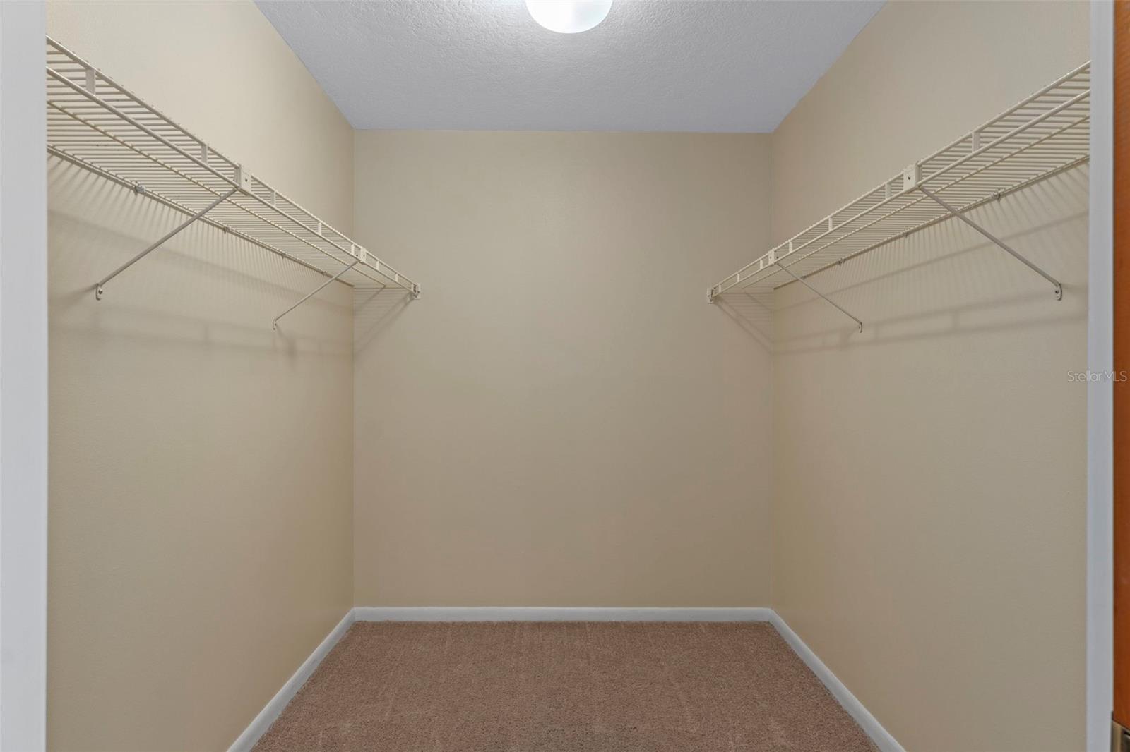 Image 19 of 42 For 27 Beverly Court