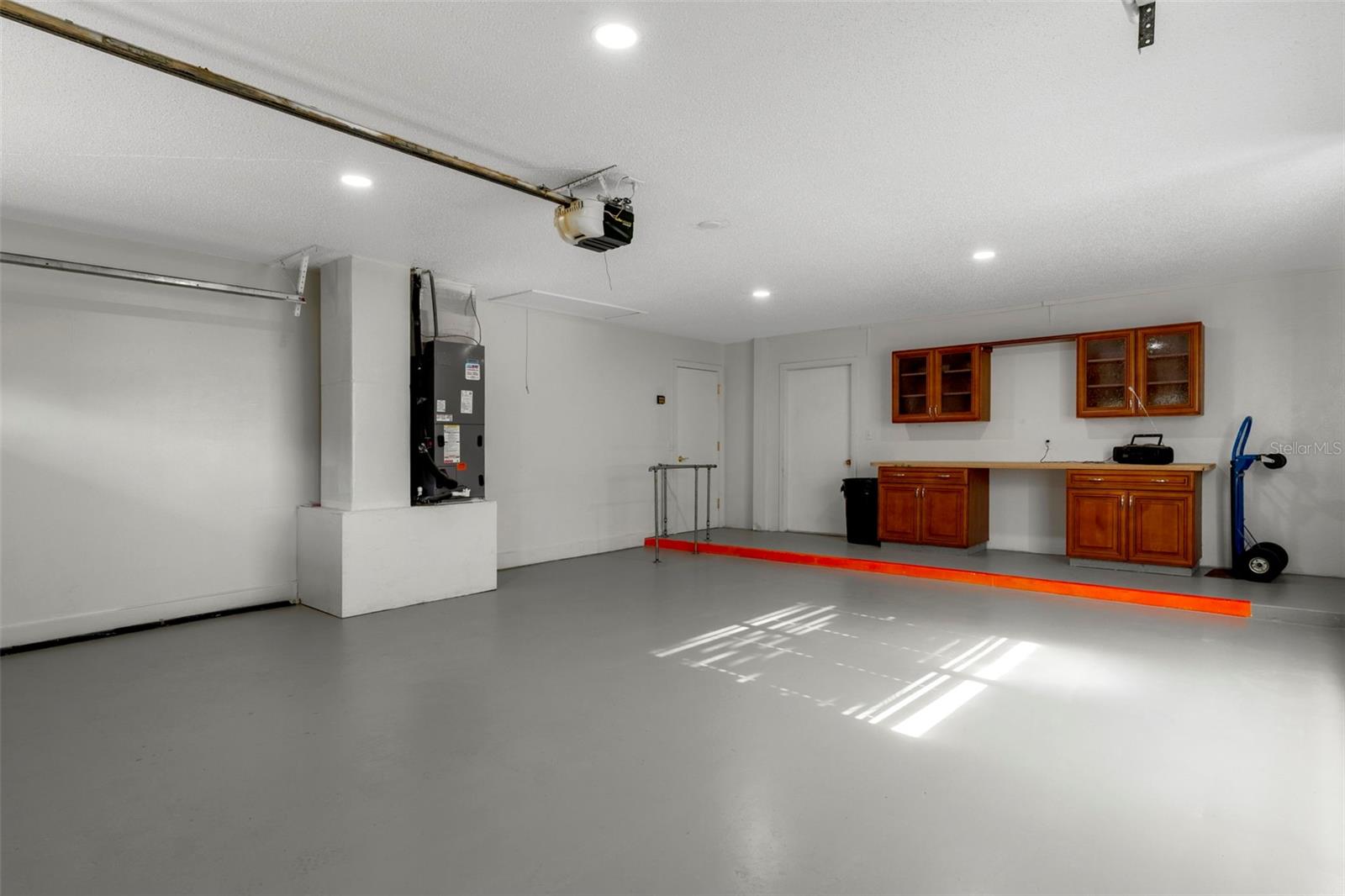 Image 30 of 42 For 27 Beverly Court