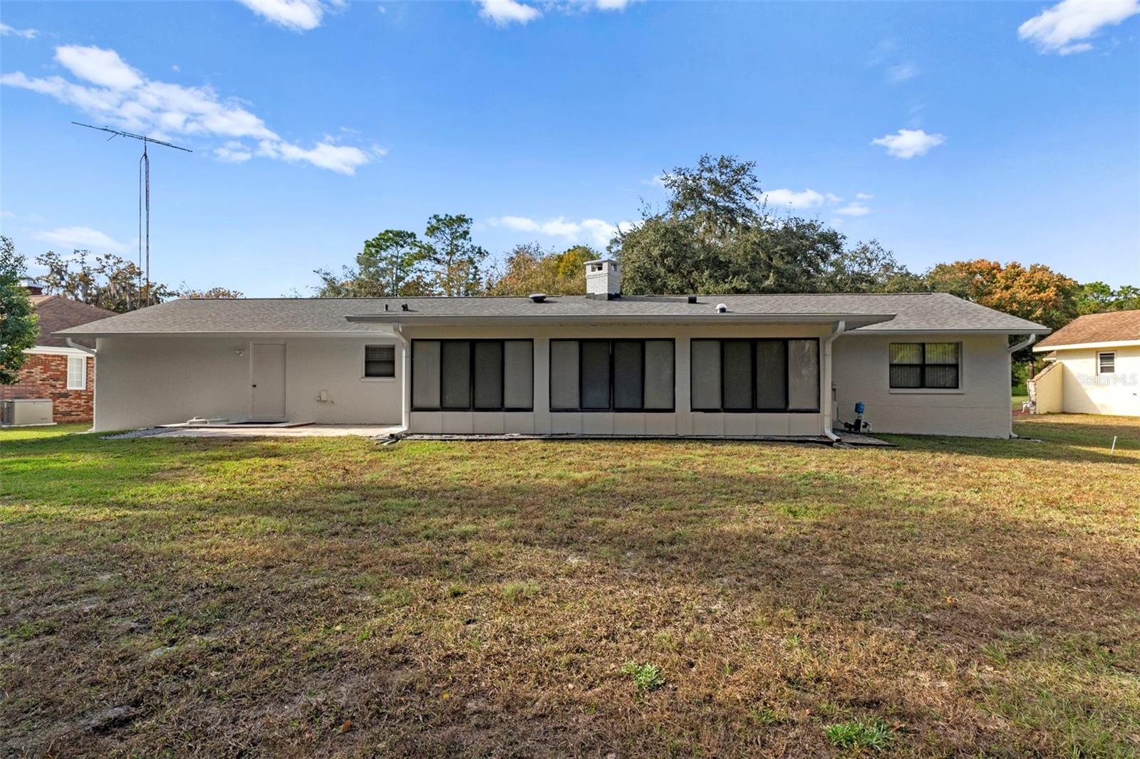 Image 34 of 42 For 27 Beverly Court