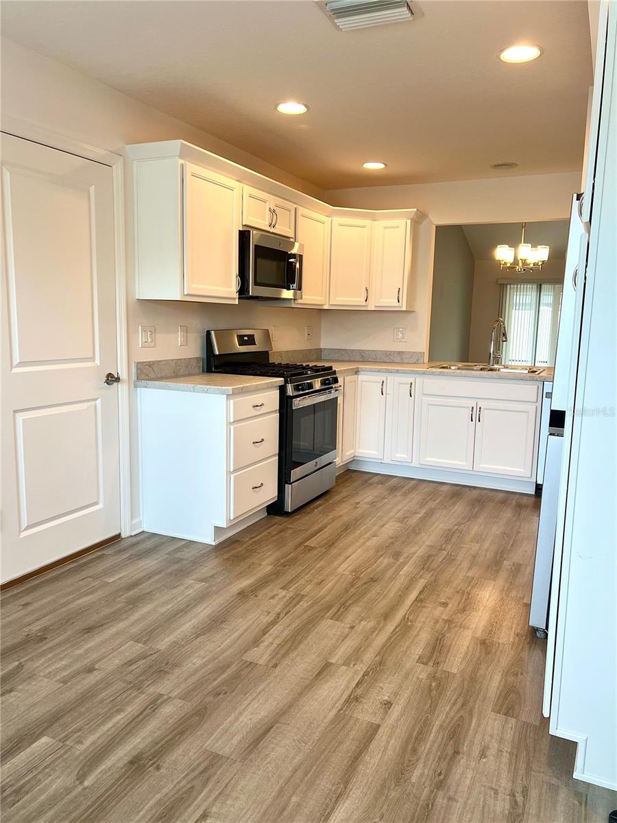 Image 2 of 24 For 618 Nielsen Place