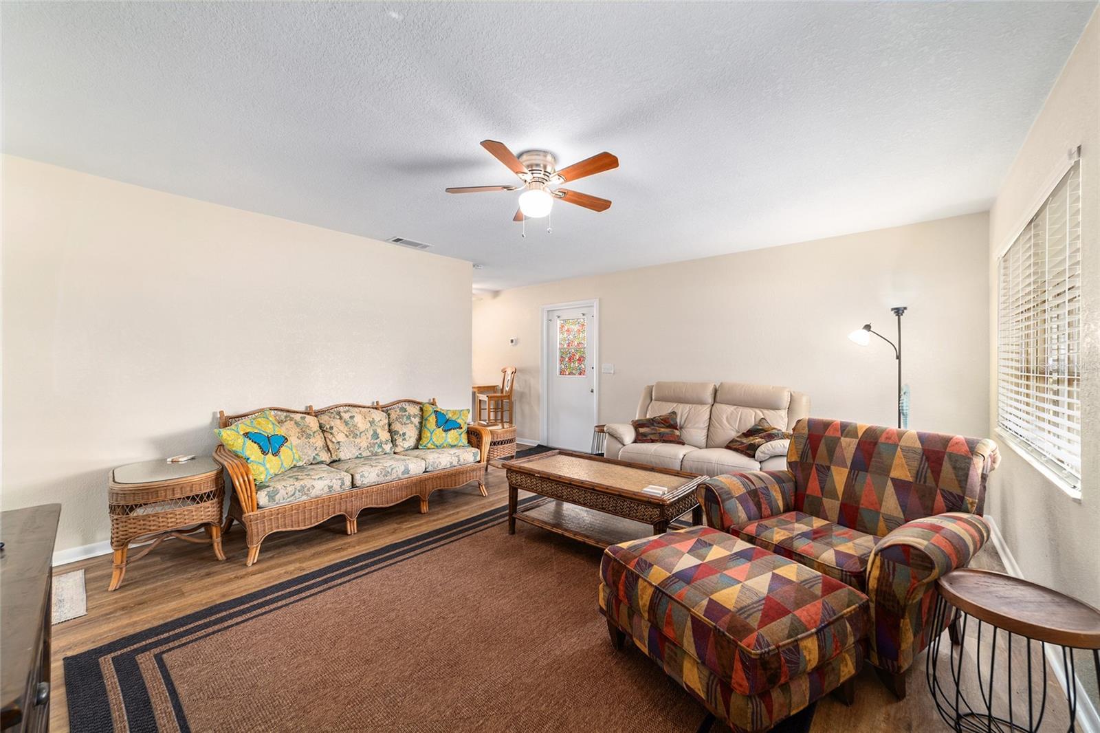 Image 11 of 55 For 21529 Honeysuckle Street