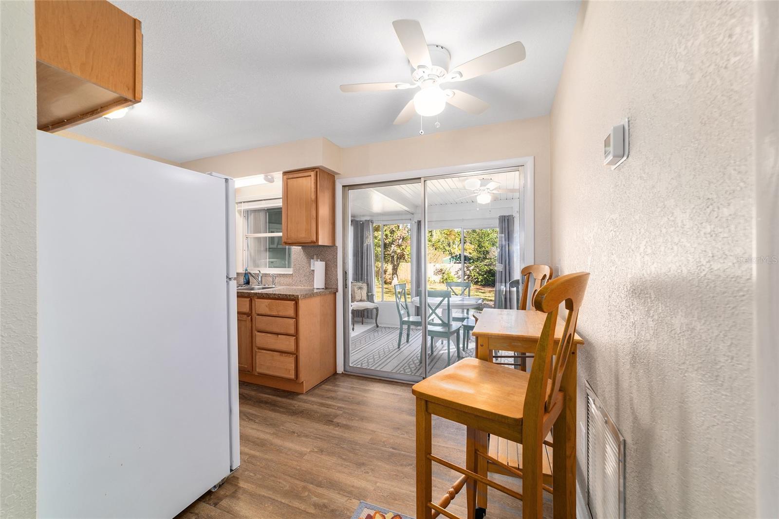 Image 18 of 55 For 21529 Honeysuckle Street