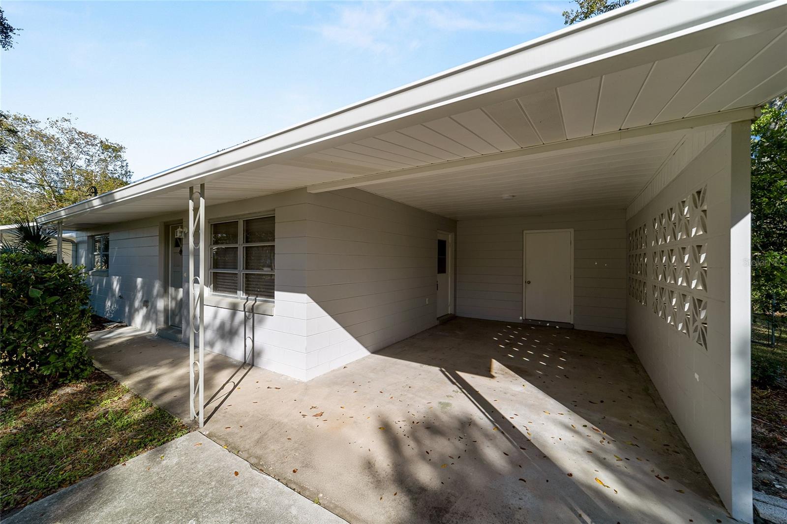 Image 9 of 55 For 21529 Honeysuckle Street