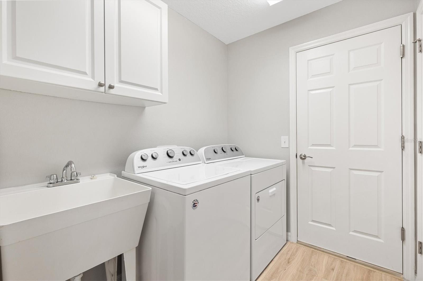 Image 24 of 37 For 706 Jason Drive