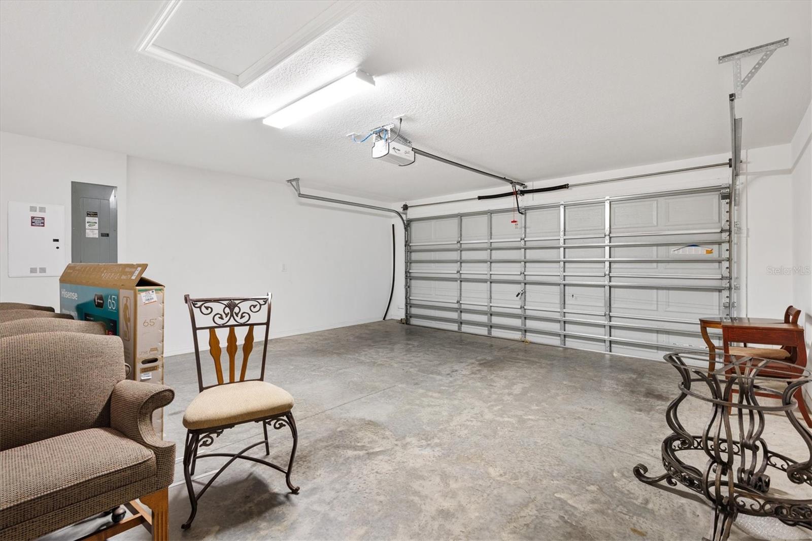 Image 25 of 37 For 706 Jason Drive