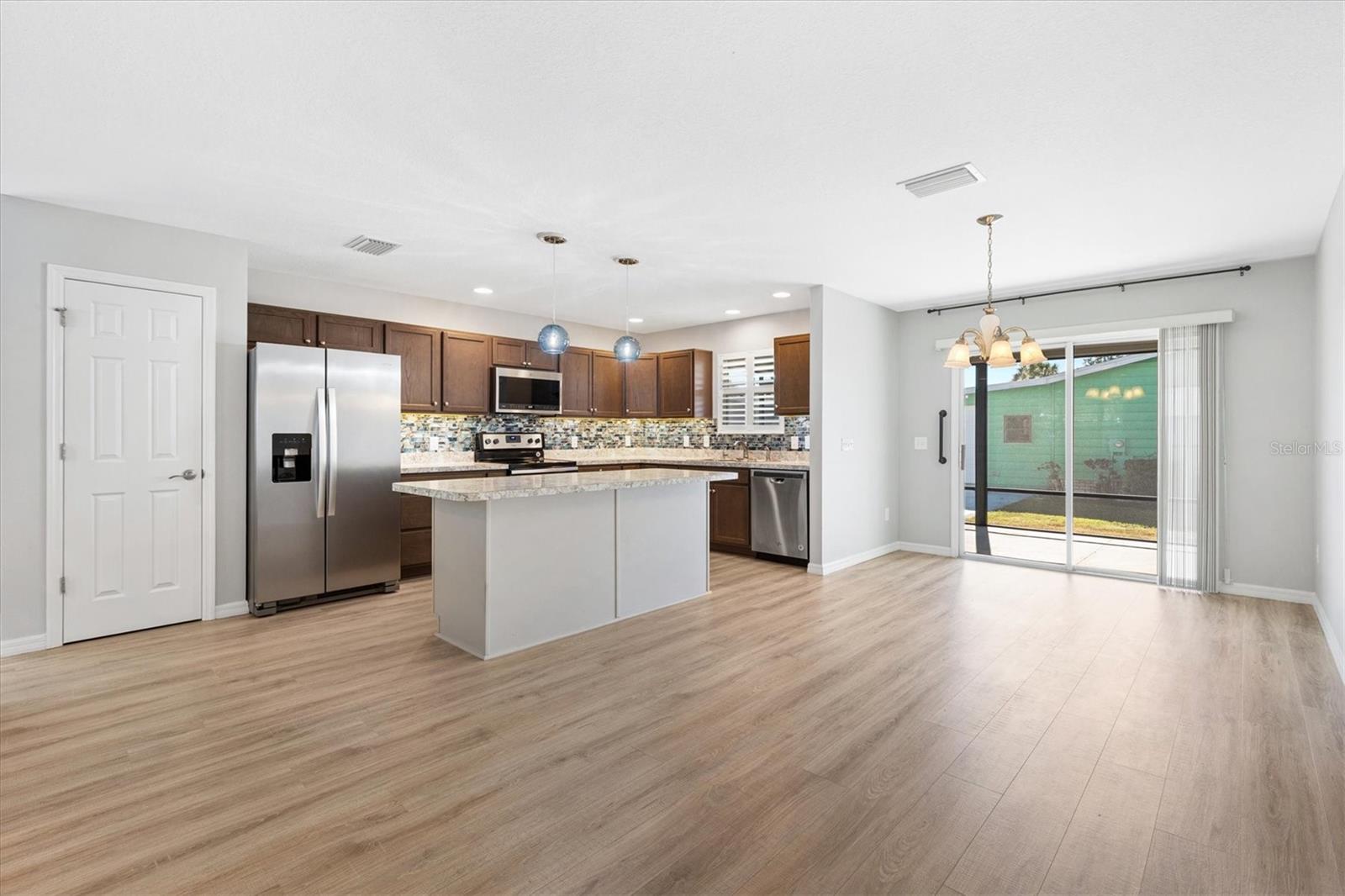 Image 8 of 37 For 706 Jason Drive