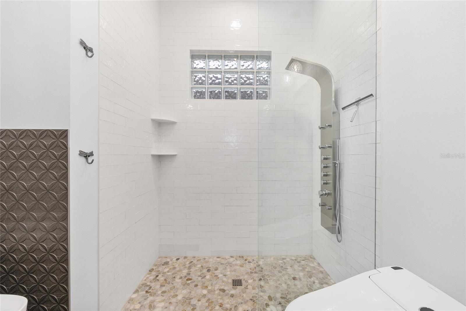 Image 52 of 90 For 14655 117th Court