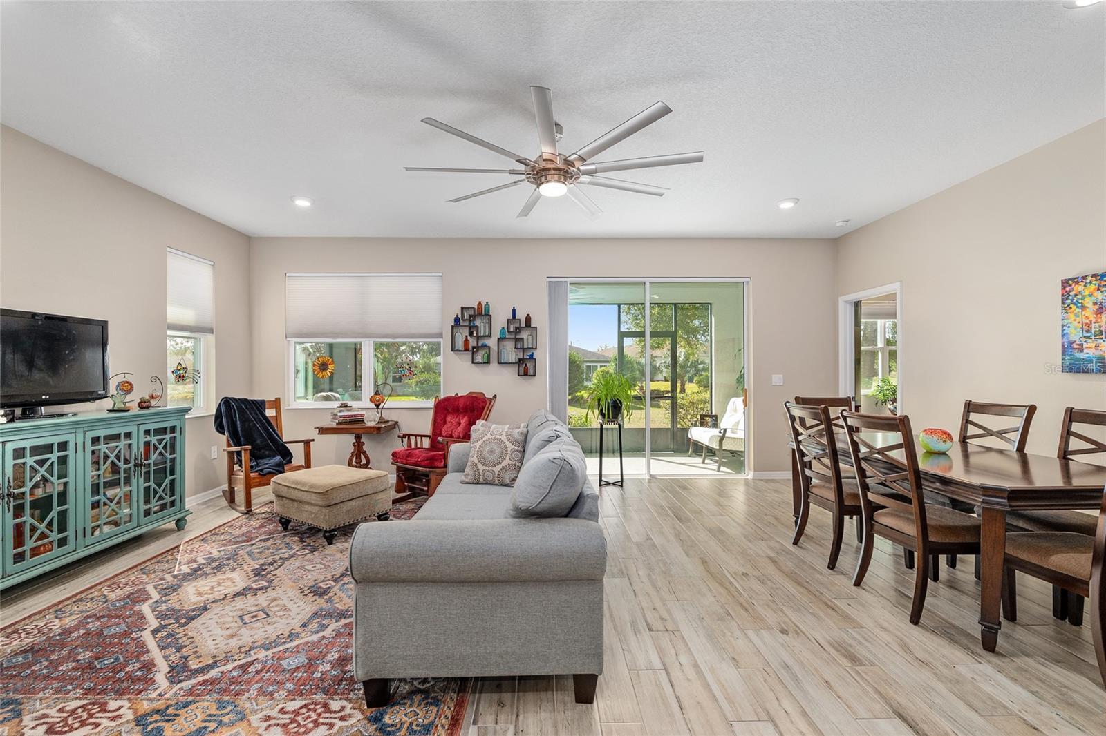 Image 12 of 49 For 7981 85th Loop