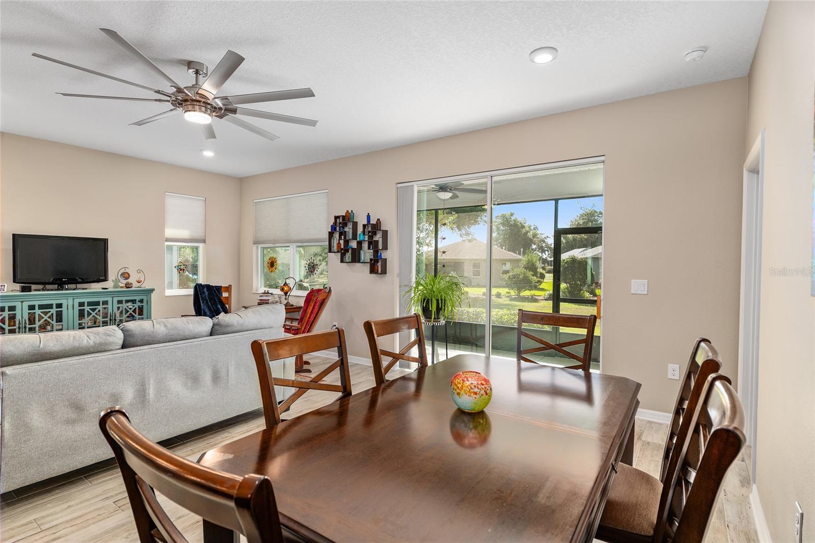 Image 17 of 49 For 7981 85th Loop