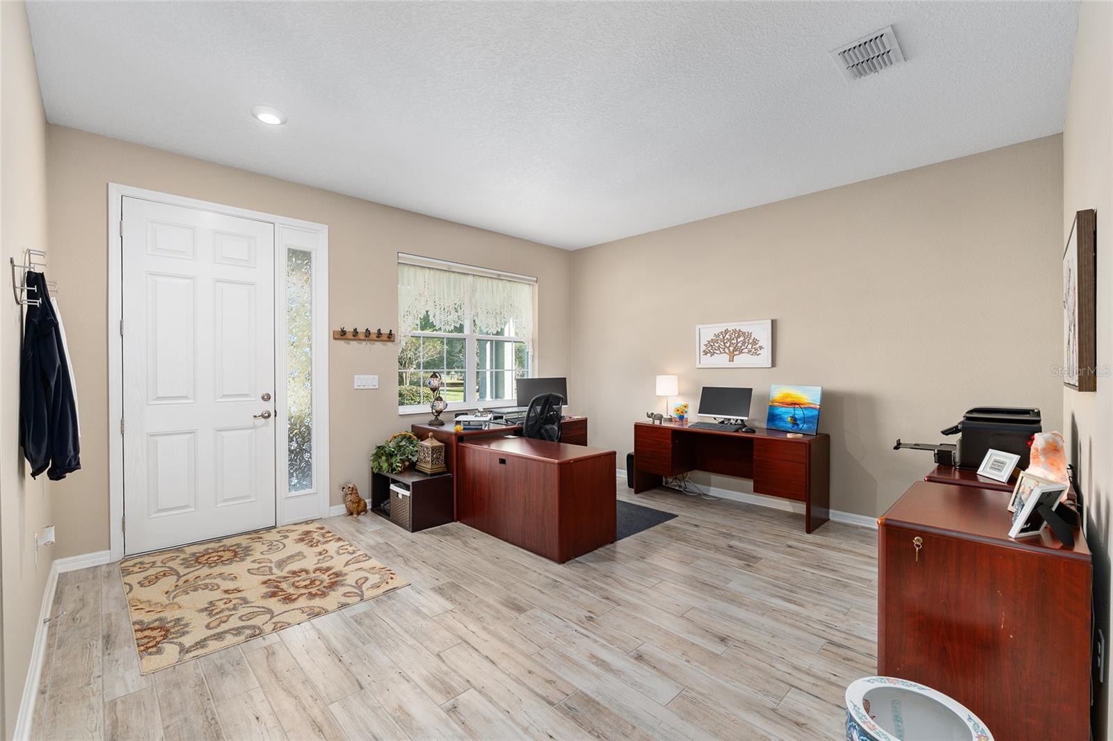 Image 7 of 49 For 7981 85th Loop