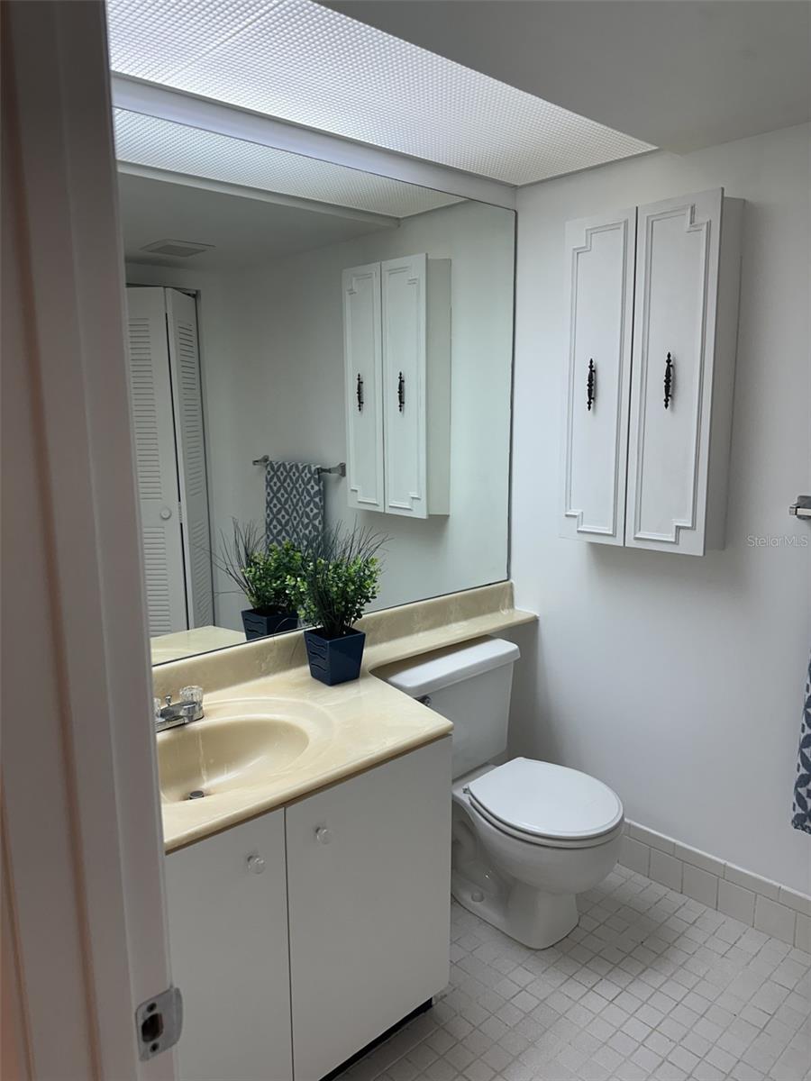 Image 5 of 20 For 13001 15th Court T202