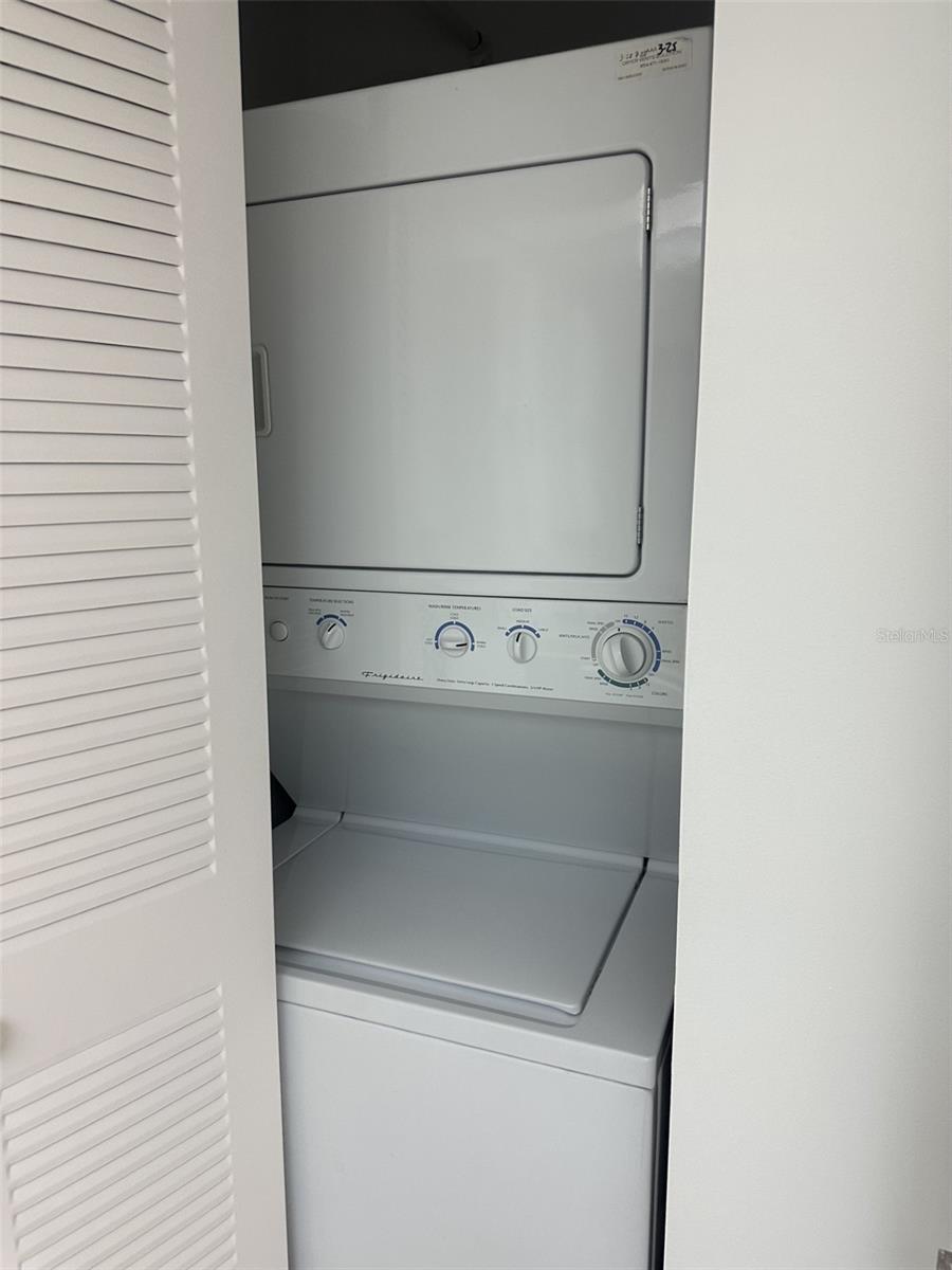 Image 6 of 20 For 13001 15th Court T202