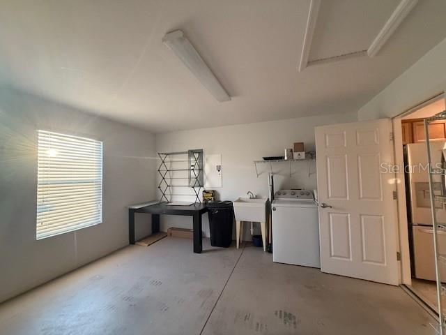 Image 24 of 27 For 853 Sapphire Place