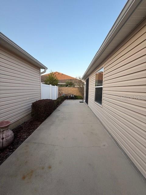 Image 25 of 27 For 853 Sapphire Place