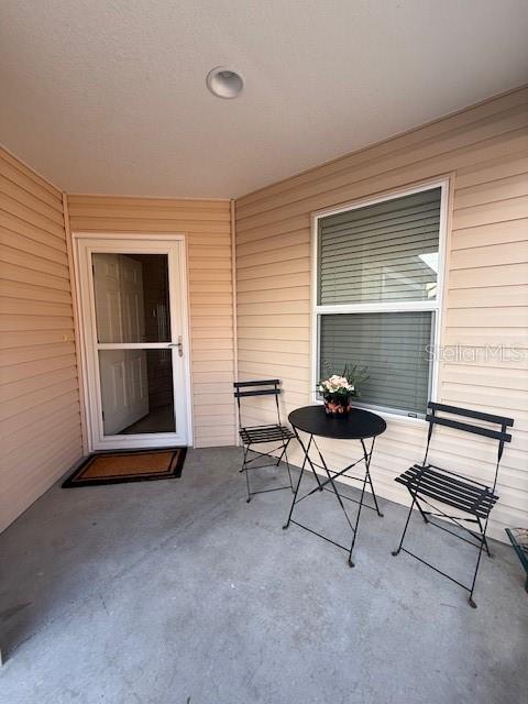 Image 4 of 27 For 853 Sapphire Place