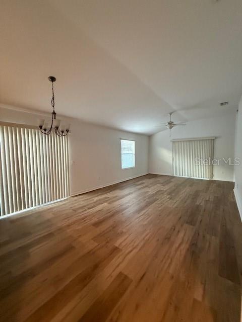 Image 8 of 27 For 853 Sapphire Place