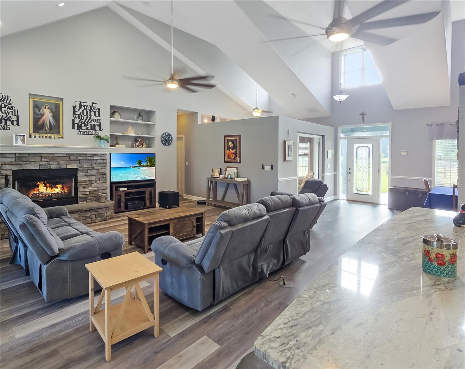 Image 11 of 43 For 5725 31st Terrace