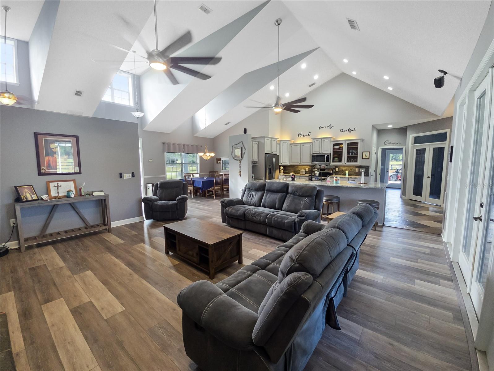 Image 12 of 43 For 5725 31st Terrace